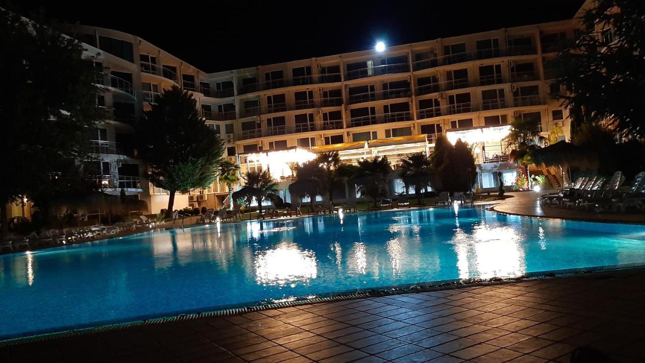 Апартамент Декор Burgas ภายนอก รูปภาพ